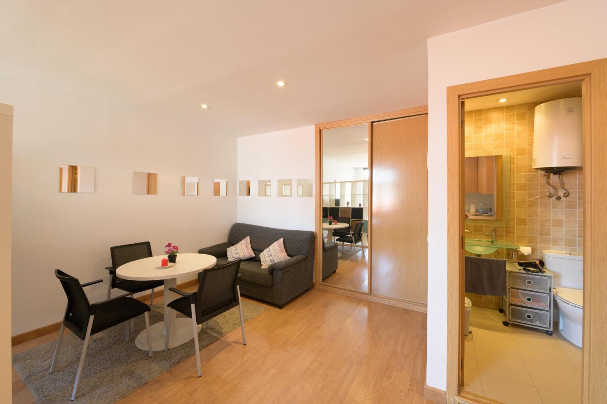 Apartamento4Estaciones Madrid Exterior photo